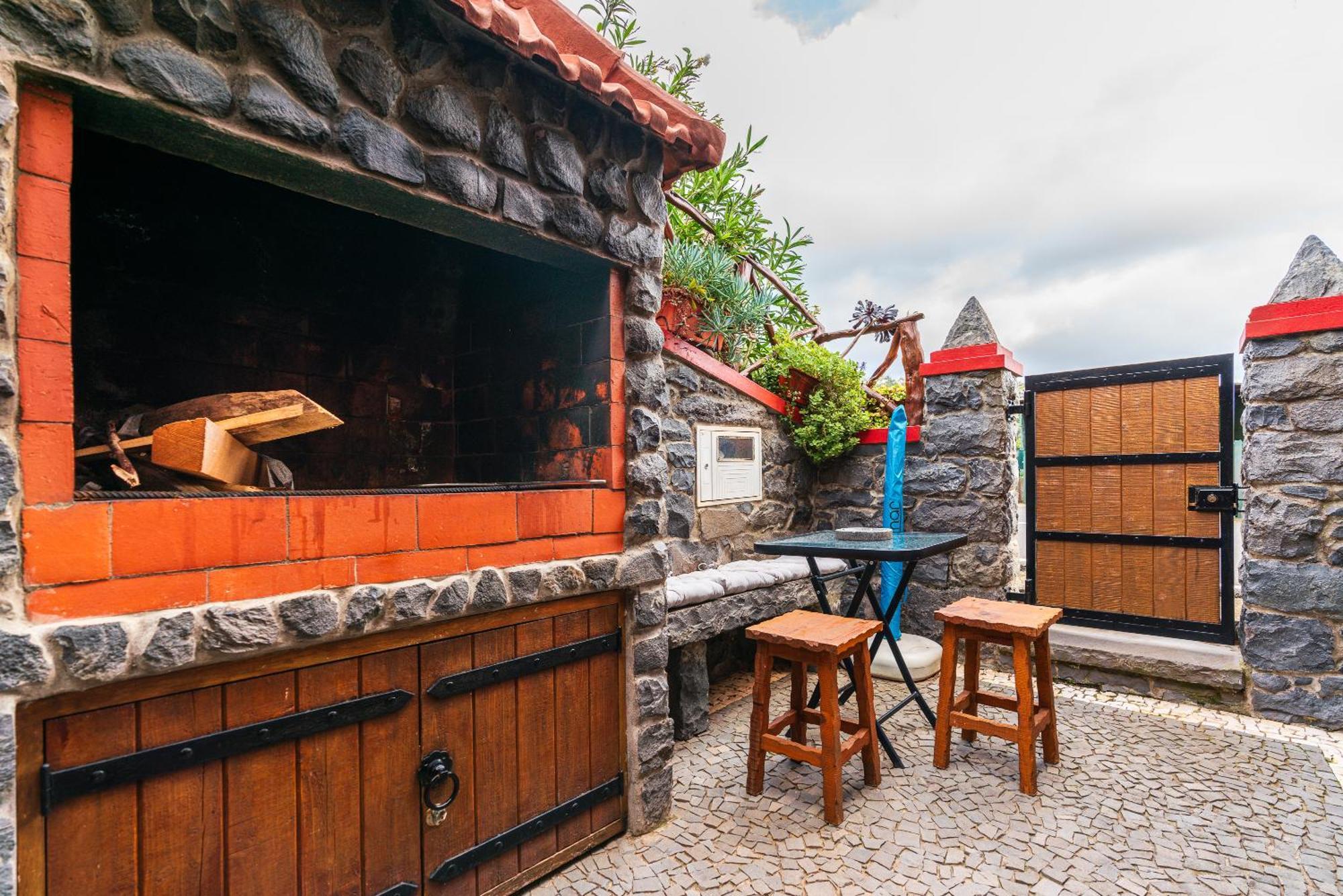 King'S House - Centennial House Ribeira do Raposo Екстериор снимка